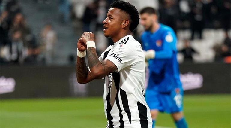 Beşiktaş'ta yeni transfer geldiği gibi gidiyor! Solskjaer kararını verdi- Futbol