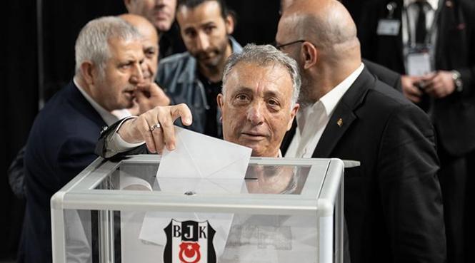 CANLI | Beşiktaş'ta Serdal Adalı, yeniden başkanlığa seçildi! 28 CANLI | Beşiktaş'ta Serdal Adalı, yeniden başkanlığa seçildi!- Futbol