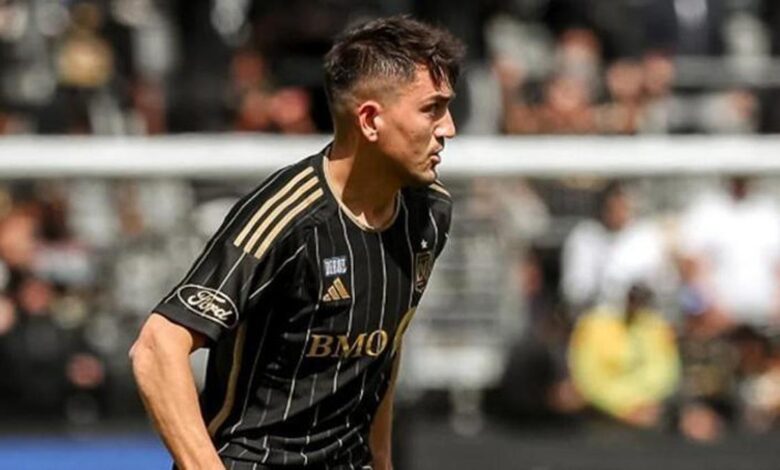 Cengiz Ünder'e MLS'te büyük onur! Haftanın 11'ine seçildi 11 Cengiz Ünder'e MLS'te büyük onur! Haftanın 11'ine seçildi- Futbol