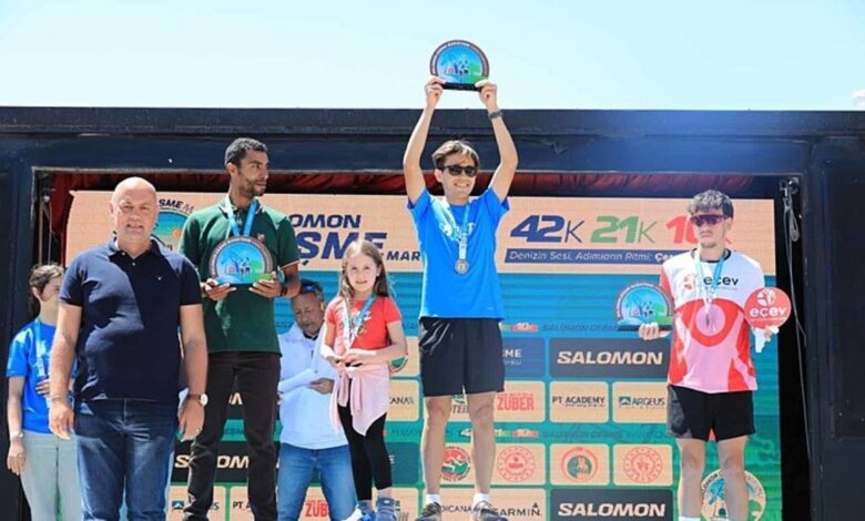 Çeşme Maratonu tamamlandı 11 Çeşme Maratonu tamamlandı- Futbol