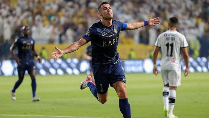 Cristiano Ronaldo, Türkiye'ye gelebilir! Süper Lig devi için İngilizlerden bomba iddia... 22 Cristiano Ronaldo, Türkiye'ye gelebilir! Süper Lig devi için İngilizlerden bomba iddia...- Futbol