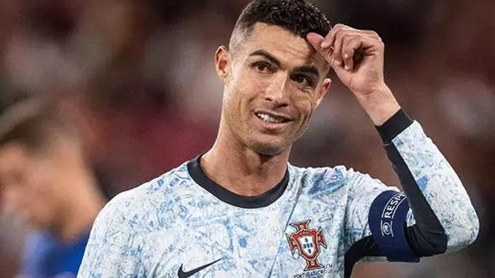 Cristiano Ronaldo, Türkiye'ye gelebilir! Süper Lig devi için İngilizlerden bomba iddia... 31 Cristiano Ronaldo, Türkiye'ye gelebilir! Süper Lig devi için İngilizlerden bomba iddia...- Futbol