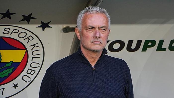 'Daha hızlı bir stoper gerekiyor dedim' Jose Mourinho'dan BBC'ye sürpriz itiraf: Harika bir başkan... 19 'Daha hızlı bir stoper gerekiyor dedim' Jose Mourinho'dan BBC'ye sürpriz itiraf: Harika bir başkan...- Futbol