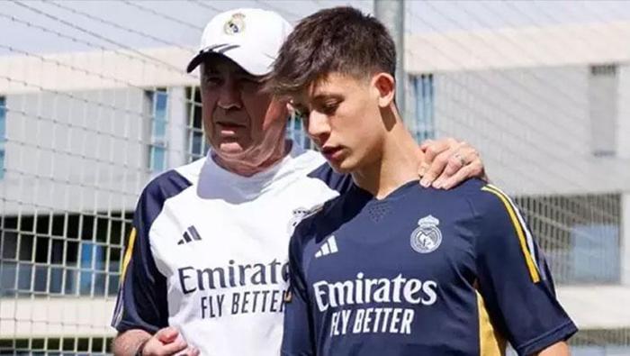 Dünyaca ünlü gazeteci açıkladı: 'Arda Güler dokunulmaz olacak' | Yeni sezonu iple çekiyor 20 Dünyaca ünlü gazeteci açıkladı: 'Arda Güler dokunulmaz olacak' | Yeni sezonu iple çekiyor- Futbol