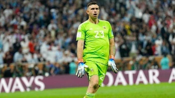 Emiliano Martinez adım adım Süper Lig devine doğru! Sürpriz transferi resmen duyurdu 22 Emiliano Martinez adım adım Süper Lig devine doğru! Sürpriz transferi resmen duyurdu- Futbol