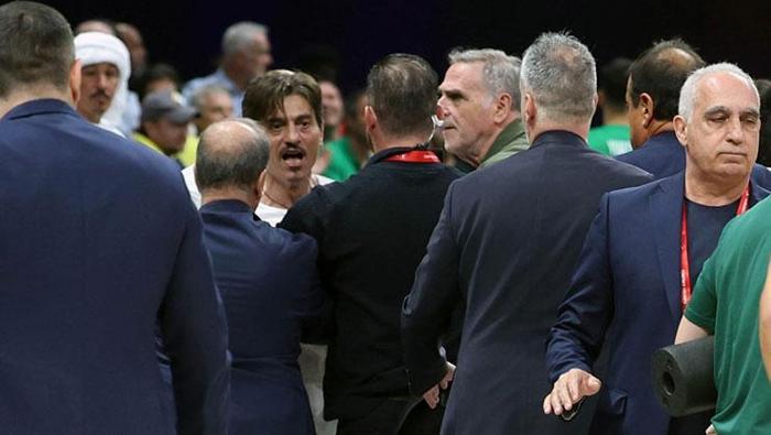 EuroLeague Final Four'da skandal görüntüler! Panathinaikos başkanından flaş hareket 21 EuroLeague Final Four'da skandal görüntüler! Panathinaikos başkanından flaş hareket- Ligler