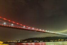 Fatih Sultan Mehmet köprüsü Galatasaray için sarı-kırmızı renklerle ışıklandırıldı- Futbol