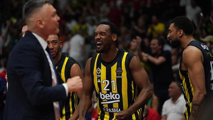 Fenerbahçe Beko Panathinaikos'u alaşağı etti, fatura Ergin Ataman'a kesildi 'Beceriksiz, hatalarının bedelini ödedi' 22 Fenerbahçe Beko Panathinaikos'u alaşağı etti, fatura Ergin Ataman'a kesildi 'Beceriksiz, hatalarının bedelini ödedi'- Ligler