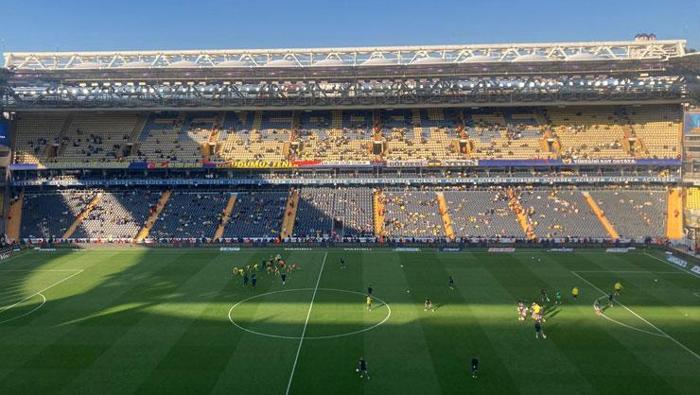 Fenerbahçe - Eyüpspor maçına damga vuran görüntü! Kadıköy boş kaldı 27 Fenerbahçe - Eyüpspor maçına damga vuran görüntü! Kadıköy boş kaldı- Futbol