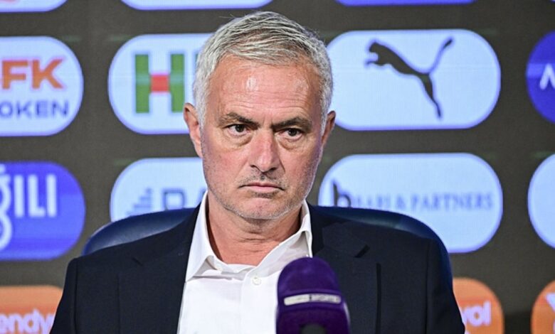FENERBAHÇE HABERİ - Mourinho’nun transfer raporu hazır! Dört bölgeye takviye 24 FENERBAHÇE HABERİ - Mourinho’nun transfer raporu hazır! Dört bölgeye takviye- Fenerbahçe