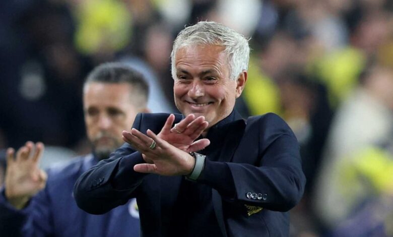 FENERBAHÇE TRANSFER HABERLERİ: Mourinho'dan yaz transfer bombaları! 18 FENERBAHÇE TRANSFER HABERLERİ: Mourinho'dan yaz transfer bombaları!- Fenerbahçe