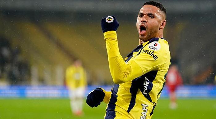 Fenerbahçe'de ayrılık! Devre arası gelmişti hayal kırıklığı yarattı 20 Fenerbahçe'de ayrılık! Devre arası gelmişti hayal kırıklığı yarattı- Futbol