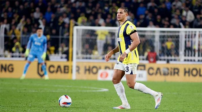 Fenerbahçe'de ayrılık! Devre arası gelmişti hayal kırıklığı yarattı 23 Fenerbahçe'de ayrılık! Devre arası gelmişti hayal kırıklığı yarattı- Futbol