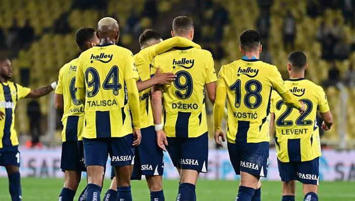 Fenerbahçe'de ayrılık iddiası: Ezeli rakibin elinden alınmıştı, yeni takımı belli oluyor 18 Fenerbahçe'de ayrılık iddiası: Ezeli rakibin elinden alınmıştı, yeni takımı belli oluyor- Futbol