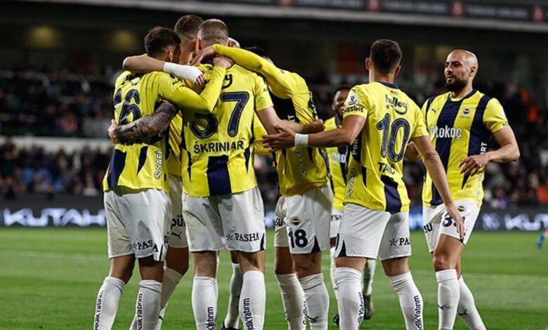 Fenerbahçe'de büyük isyan! Kadronun yaş ortalaması sorun çıkarttı 11 Fenerbahçe'de büyük isyan! Kadronun yaş ortalaması sorun çıkarttı- Diğer Haberler
