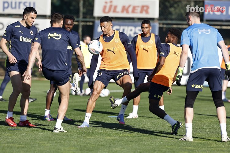 Fenerbahçe'de derbi öncesi çifte şok! İki yıldız isim kadroda yok- Fenerbahçe