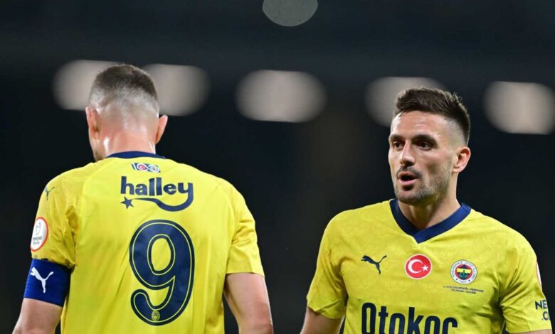 Fenerbahçe'de flaş iddia! Edin Dzeko ve Dusan Tadic... 18 Fenerbahçe'de flaş iddia! Edin Dzeko ve Dusan Tadic...- Fenerbahçe