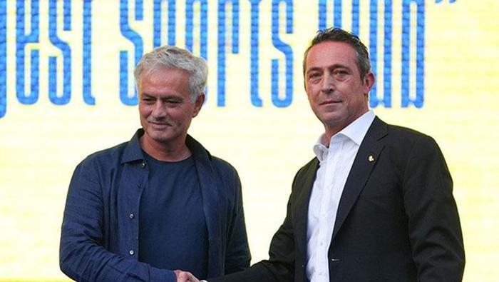 Fenerbahçe'de taşlar yerinden oynuyor! Osimhen, Jose Mourinho'nun kaderiyle oynadı | Sıcak gelişme: Karar verildi 22 Fenerbahçe'de taşlar yerinden oynuyor! Osimhen, Jose Mourinho'nun kaderiyle oynadı | Sıcak gelişme: Karar verildi- Futbol