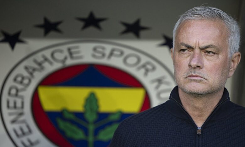 Fenerbahçe'de yönetim ve Jose Mourinho arasında tazminat problemi! 15 Fenerbahçe'de yönetim ve Jose Mourinho arasında tazminat problemi!- Fenerbahçe