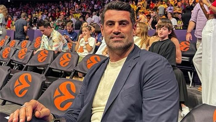 Fenerbahçe'nin şampiyonluğunu Arda Güler ve İsmail Kartal es geçmedi! Hande Baladın'dan flaş paylaşım 24 Fenerbahçe'nin şampiyonluğunu Arda Güler ve İsmail Kartal es geçmedi! Hande Baladın'dan flaş paylaşım- Ligler