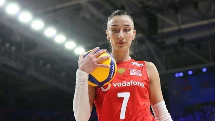 Fenerbahçe'nin şampiyonluğunu Arda Güler ve İsmail Kartal es geçmedi! Hande Baladın'dan flaş paylaşım 26 Fenerbahçe'nin şampiyonluğunu Arda Güler ve İsmail Kartal es geçmedi! Hande Baladın'dan flaş paylaşım- Ligler