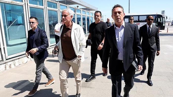 Fenerbahçe'nin transferde gözü Manchester United'ın yıldızında! İşte listedeki futbolcular... 20 Fenerbahçe'nin transferde gözü Manchester United'ın yıldızında! İşte listedeki futbolcular...- Futbol
