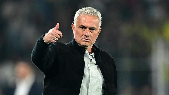 Fenerbahçe'nin yıldızı resti çekti! 'Mourinho varsa ben yokum'- Futbol