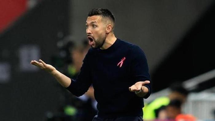 Francesco Farioli ve Wout Weghorst, hayatının şokunu yaşadı! 9 puan önde olan Ajax, PSV'ye şampiyonluğu veriyor... 21 Francesco Farioli ve Wout Weghorst, hayatının şokunu yaşadı! 9 puan önde olan Ajax, PSV'ye şampiyonluğu veriyor...- Futbol