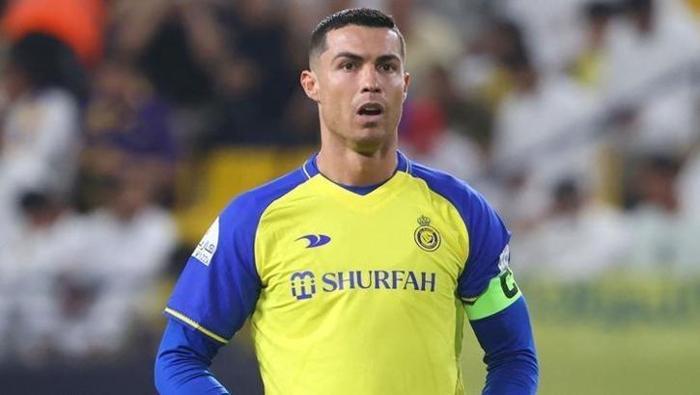 Futbol dünyasını şoke eden maç! Cristiano Ronaldo olmadan tarihe geçtiler, tribünler golleri sayamadı... 24 Futbol dünyasını şoke eden maç! Cristiano Ronaldo olmadan tarihe geçtiler, tribünler golleri sayamadı...- Futbol