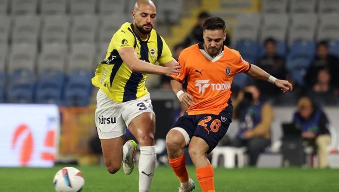 'Futbolcu mu, güreşçi mi?' Başakşehir FK-Fenerbahçe maçına damga vuran sözler: Gitmiş yine Euro'lar 27 'Futbolcu mu, güreşçi mi?' Başakşehir FK-Fenerbahçe maçına damga vuran sözler: Gitmiş yine Euro'lar- Futbol