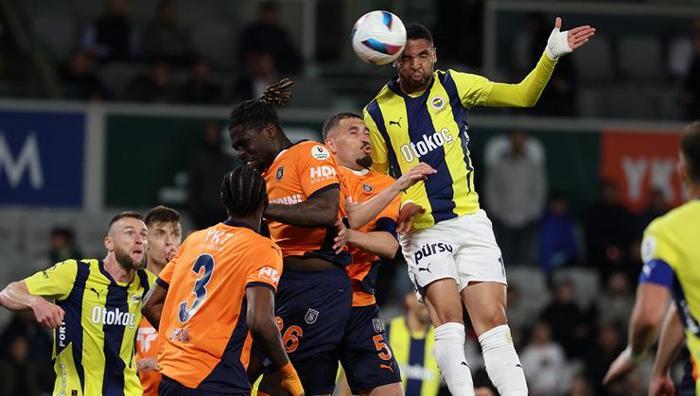 'Futbolcu mu, güreşçi mi?' Başakşehir FK-Fenerbahçe maçına damga vuran sözler: Gitmiş yine Euro'lar 34 'Futbolcu mu, güreşçi mi?' Başakşehir FK-Fenerbahçe maçına damga vuran sözler: Gitmiş yine Euro'lar- Futbol