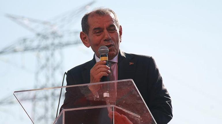 Galatasaray Başkanı Dursun Özbek, yıldız oyuncunun yeni adresini duyurdu! 'Memleketine dönmek istiyor, gitmeyi düşünüyor...'- Futbol