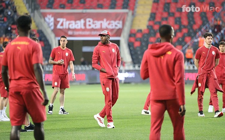 Galatasaray dünya yıldızıyla imzalıyor! Transferi babası açıkladı- Futbol