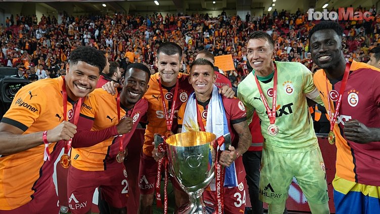 GALATASARAY HABERİ - Icardi'den Muslera’ya dikkat çeken mesaj: “Bir yıl daha!”- Futbol