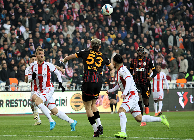 Galatasaray-Sivasspor MAÇI CANLI İZLE | Galatasaray-Net Global Sivasspor maçı saat kaçta ve hangi kanalda?- Futbol