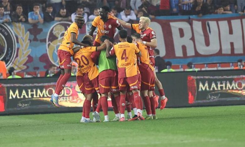 Galatasaray Trabzon'da kaybetmiyor 11 Galatasaray Trabzon'da kaybetmiyor- Futbol