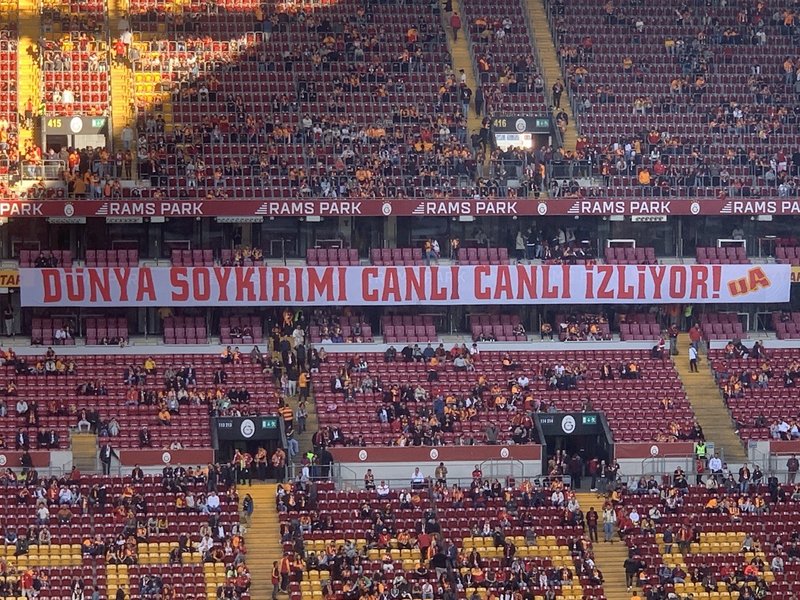 Galatasaray tribünleri Filistin’i yine unutmadı!- Futbol