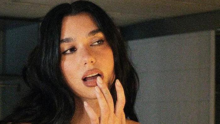 Galatasaray'a Dua Lipa'dan kötü haber! Servet istedi...- Futbol