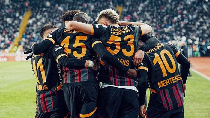 Galatasaray'a transferde Suudi Arabistan piyangosu: Barış Alper Yılmaz sürprizi 23 Galatasaray'a transferde Suudi Arabistan piyangosu: Barış Alper Yılmaz sürprizi- Futbol