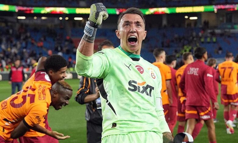 Galatasaray'da Fernando Muslera: Bu kulüp bana çok şeyler kattı 11 Galatasaray'da Fernando Muslera: Bu kulüp bana çok şeyler kattı- Futbol