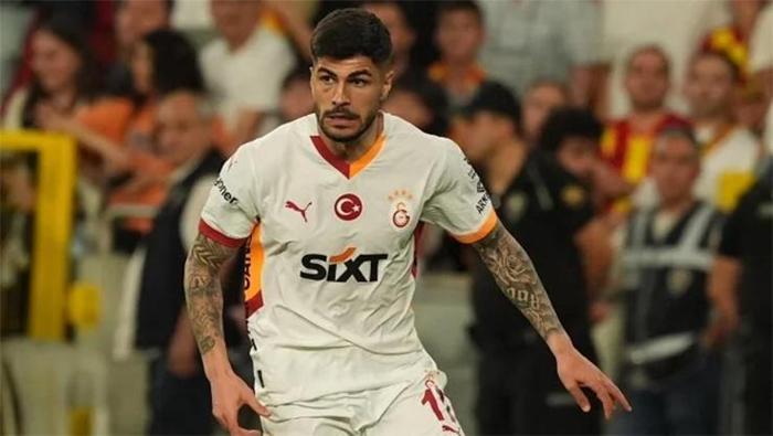 Galatasaray'da peş peşe ayrılıklar! Okan Buruk bildirdi 'Artık bizimle değilsiniz' 20 Galatasaray'da peş peşe ayrılıklar! Okan Buruk bildirdi 'Artık bizimle değilsiniz'- Futbol