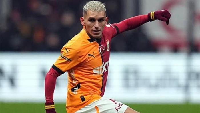 Galatasaray'da Torreira geleceği hakkında açık adres verdi 'Orada oynayacağımı hissediyorum' 17 Galatasaray'da Torreira geleceği hakkında açık adres verdi 'Orada oynayacağımı hissediyorum'- Futbol