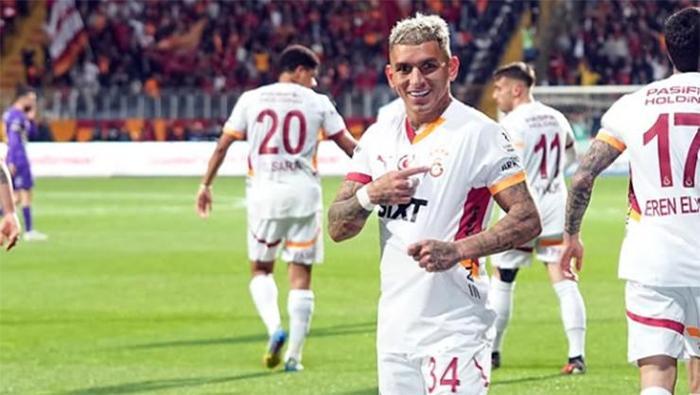 Galatasaray'da Torreira geleceği hakkında açık adres verdi 'Orada oynayacağımı hissediyorum' 18 Galatasaray'da Torreira geleceği hakkında açık adres verdi 'Orada oynayacağımı hissediyorum'- Futbol