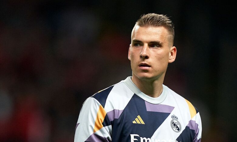 Galatasaray'dan Lunin’e resmi teklif! Transferde İngiliz rakip 24 Galatasaray'dan Lunin’e resmi teklif! Transferde İngiliz rakip- Futbol