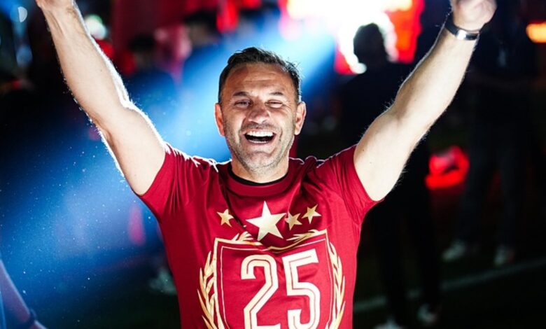 Galatasaray'dan Okan Buruk’a zam! İşte yeni sözleşmenin detayları 15 Galatasaray'dan Okan Buruk’a zam! İşte yeni sözleşmenin detayları- Futbol
