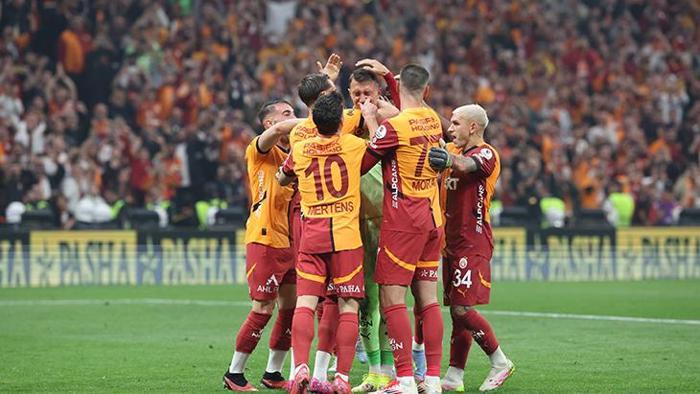 Galatasaray'ı bekleyen inanılmaz gelir! İşte Devler Ligi'nin yeni formattaki ödülleri... 22 Galatasaray'ı bekleyen inanılmaz gelir! İşte Devler Ligi'nin yeni formattaki ödülleri...- Futbol