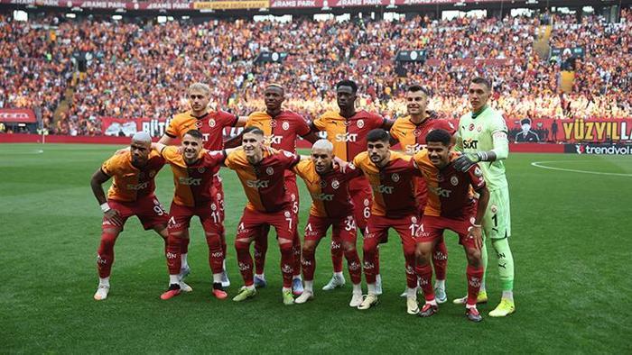 Galatasaray'ı bekleyen inanılmaz gelir! İşte Devler Ligi'nin yeni formattaki ödülleri... 23 Galatasaray'ı bekleyen inanılmaz gelir! İşte Devler Ligi'nin yeni formattaki ödülleri...- Futbol