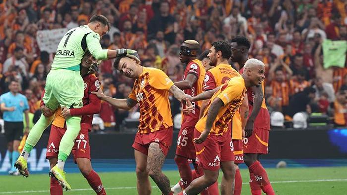 Galatasaray'ı bekleyen inanılmaz gelir! İşte Devler Ligi'nin yeni formattaki ödülleri... 24 Galatasaray'ı bekleyen inanılmaz gelir! İşte Devler Ligi'nin yeni formattaki ödülleri...- Futbol