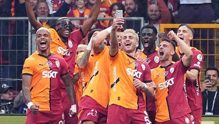 Galatasaray'ın 5 yıldızlı şampiyonluğuna olay yorum: Yıllarca hatırlanacak çünkü...- Futbol