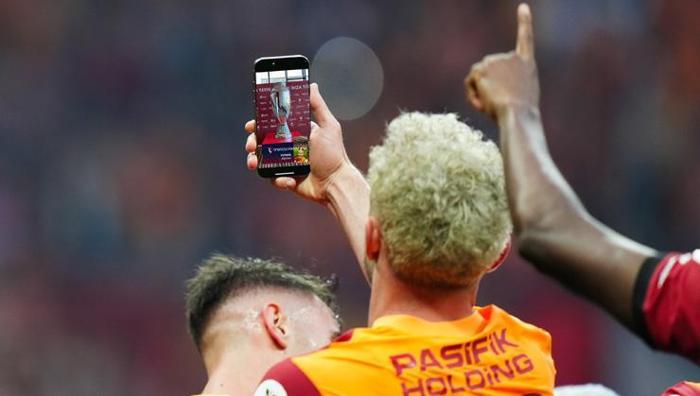 Galatasaray'ın 5 yıldızlı şampiyonluğuna olay yorum: Yıllarca hatırlanacak çünkü...- Futbol